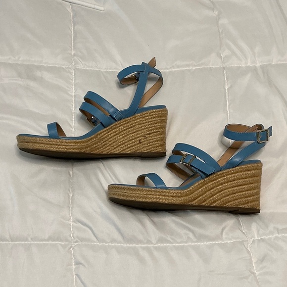 Vionic Sabina Strappy Sandals - 3 1/2" Heel - Light Blue - Size 10 - EUC - Picture 3 of 9